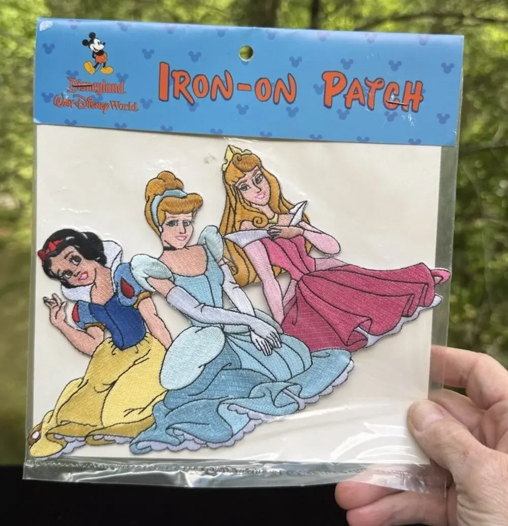 Vtg Disney Store 1900’s CINDERELLA SLEEPING BEAUTY Princess Iron-On Patch New!